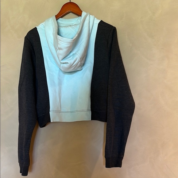 Nike Air Hoodie in Mint And Dark Gray Sleeves - Picture 3 of 4